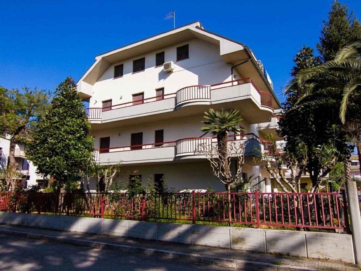 Apartment Magnolia By Interhome Porto d'Ascoli Zewnętrze zdjęcie